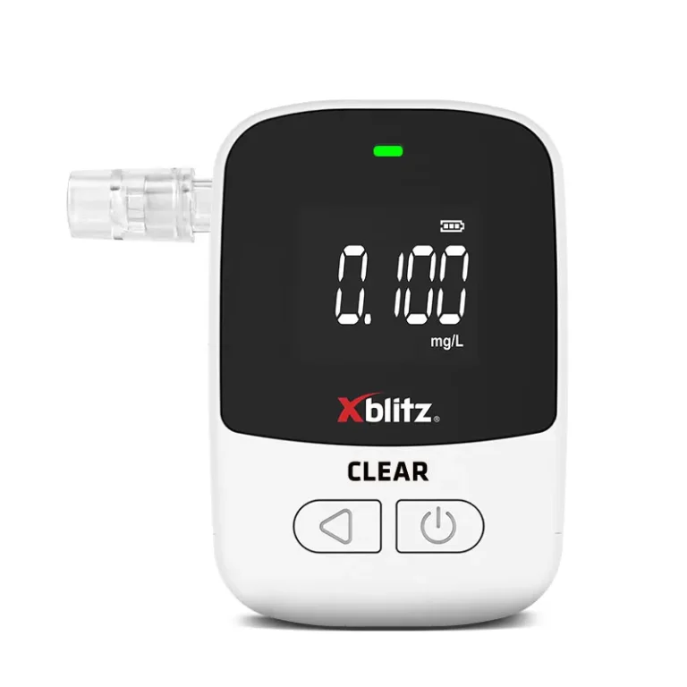 Alkomat elektrochemiczny Xblitz Clear — fotografia urządzenia